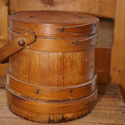 EARLY 20TH CENTURY SUGAR FIRKIN STRAPPINGS