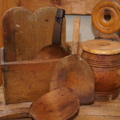 PRIMITIVE GROUPING OF HANGING WOODEN SALT BOX , HANGING CANDLE BOX , THREE BUTTER PADDLES
