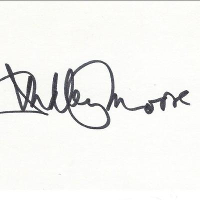 Dudley Moore  signature 