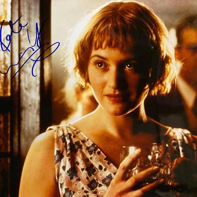 Iris Kate Winslet signed movie photo