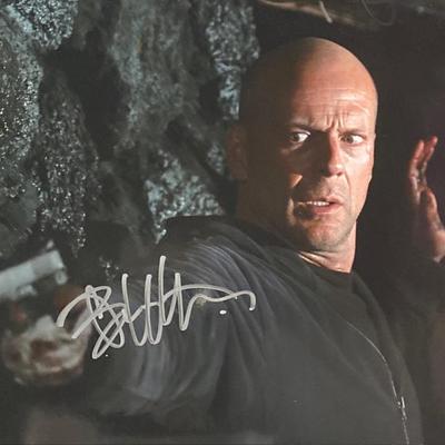 Hostage Bruce Willis signed movie photo