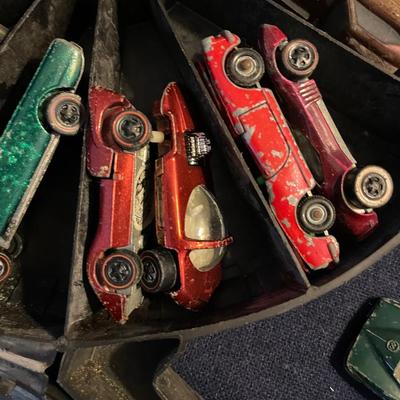 Hot Wheels Red Line Case & Cars