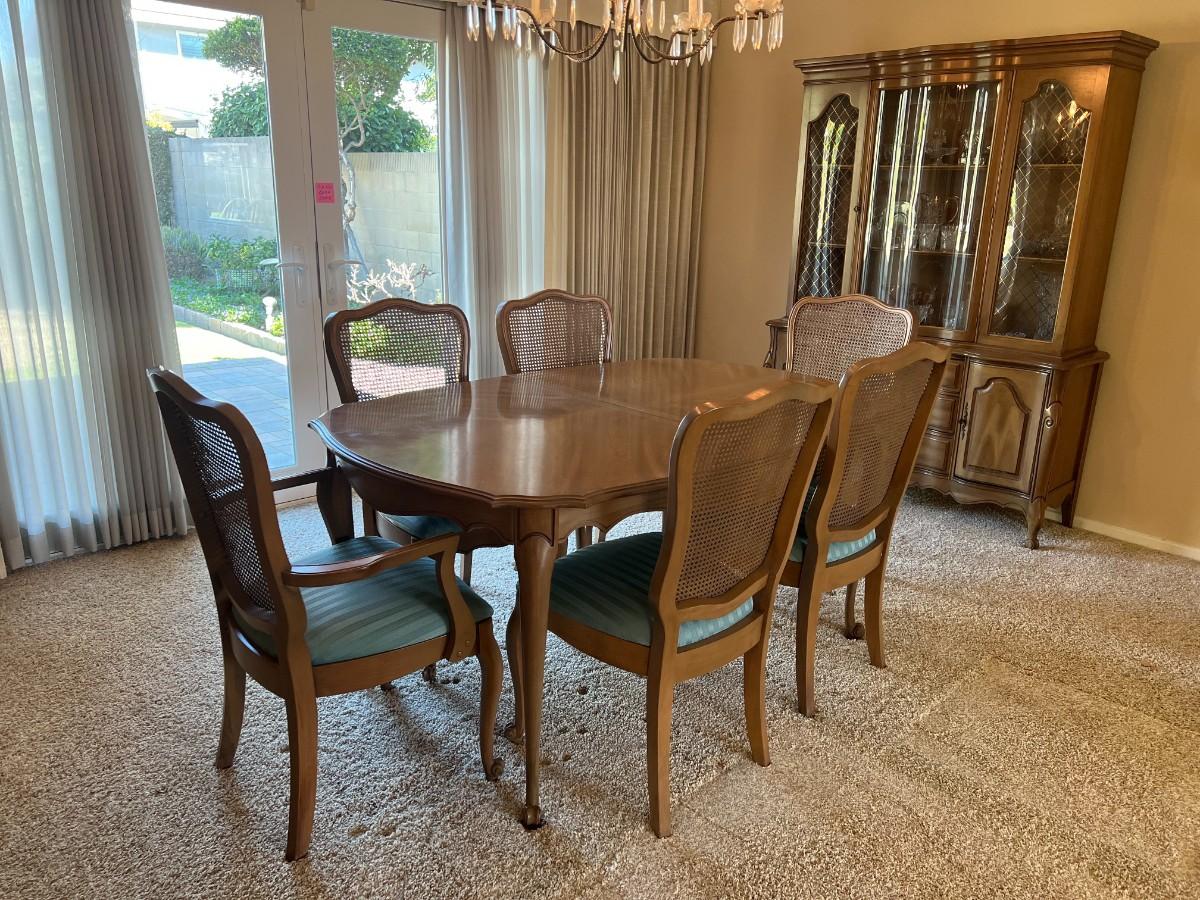 Vintage Thomasville Dining Room Set - table, chairs, china hutch 
