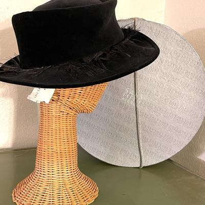 LOT 227  SAKS FIFTH AVE. PHILIP TREACY HAT WITH SAKS HAT BOX