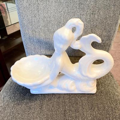 LOT 229  VINTAGE MERMAID SOAP DISH IRIDESCENT GLAZE