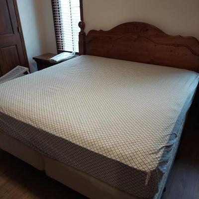 Solid Wood Link Taylor King Size Bed (B3-BBL)