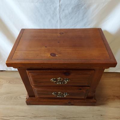 Two Solid Wood Link Taylor Nightstands (B3-BBL)