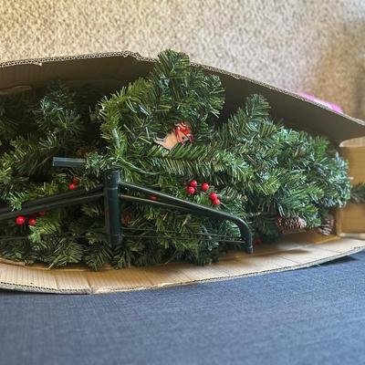 6ft Xmas tree