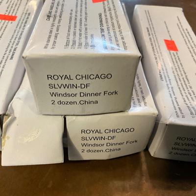 391 New Royal Chicago Windsor Dinner Forks 96pcs.