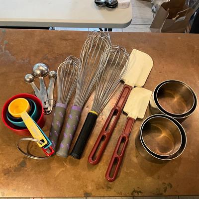 403 Lot of Kitchen Utensils and Food Mold