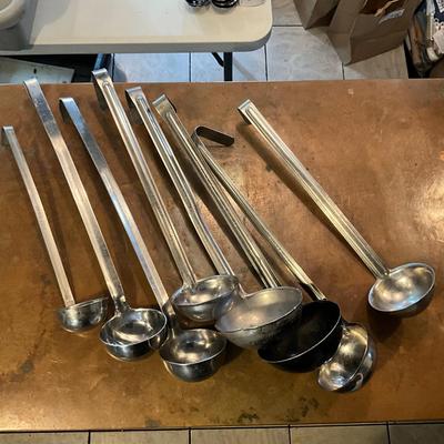 411 Lot of Commercial Ladles , Vollrath, Browne