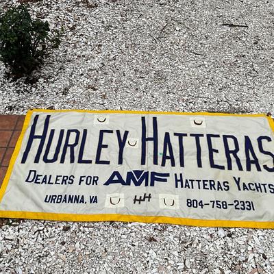 422 Hurley Hatteras Yachts Flag