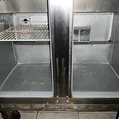 425 Beverage Air Commercial Refridgerated Sandwich Prep with Overhead Shelving and Recessed Heatlamp