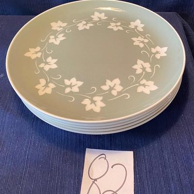 5 Harker Pottery Ivy Wreath Plates