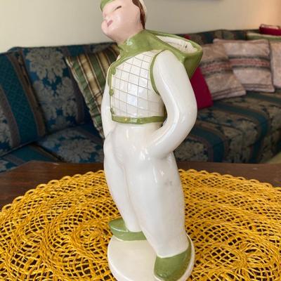 Hedi Schoop Porcelain Figurine Gentleman with Green Basket