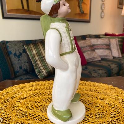 Hedi Schoop Porcelain Figurine Gentleman with Green Basket
