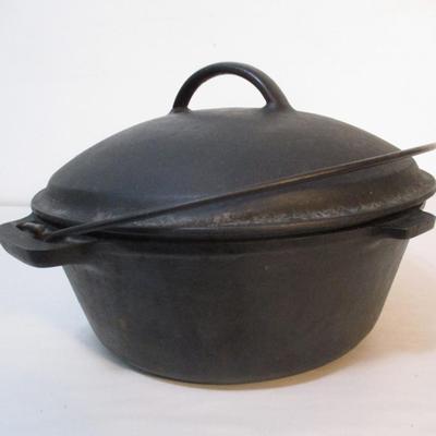 Made In USA No. 7 Cast Iron Dutch Oven