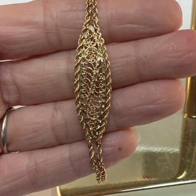 14k Yellow Gold Twisted Link Chain with Filigree Center Work Bracelet