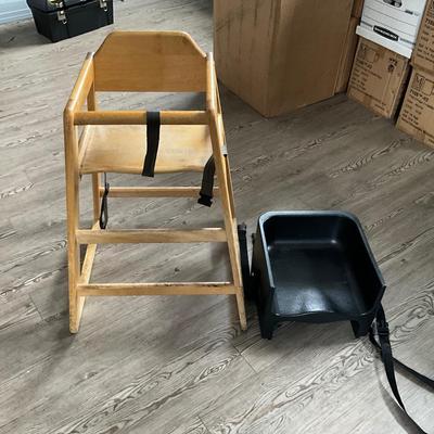 459 Wooden Commercial High Chair with Booster Seat