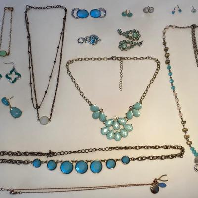 The Blue and Blue-Green Jewelry Lot