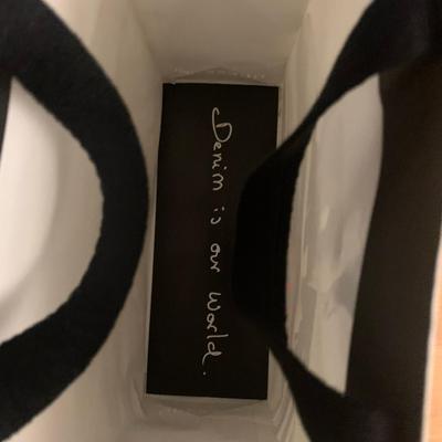 Gift bag by Guess