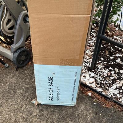 536 New in Box MELLOW Home Full Size 9" Modern Bed Frame