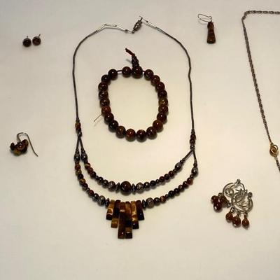 The Tigerâ€™s Eye Jewelry Lot