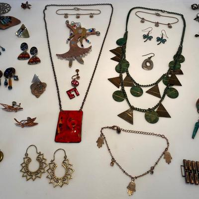 Assorted Jewelry/Accessories Lot