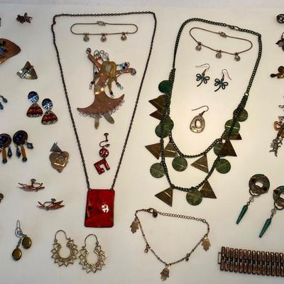 Assorted Jewelry/Accessories Lot