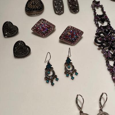 Bead and Rhinestone Jewelry/Accessories Lot