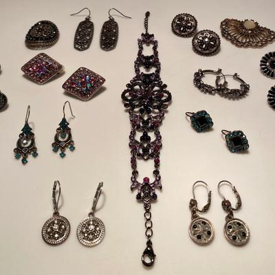 Bead and Rhinestone Jewelry/Accessories Lot