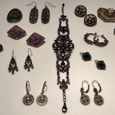 Bead and Rhinestone Jewelry/Accessories Lot