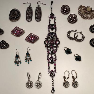 Bead and Rhinestone Jewelry/Accessories Lot