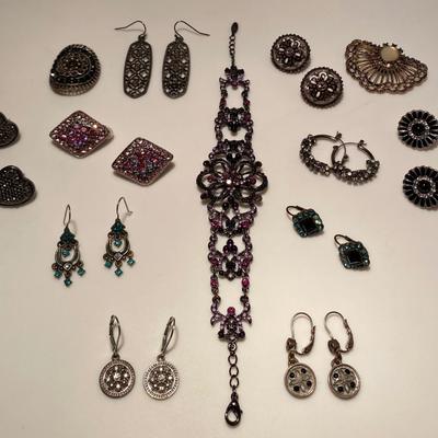 Bead and Rhinestone Jewelry/Accessories Lot