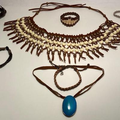 Assorted Jewelry/Accessories Lot #2