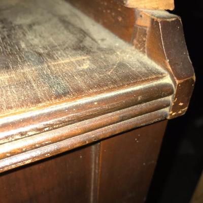 chest of drawers wooden