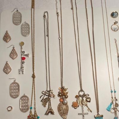Assorted Jewelry/Accessories Lot #3
