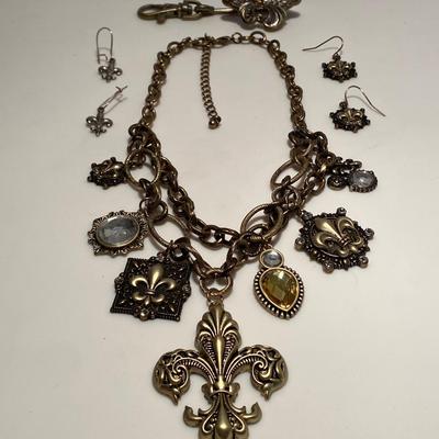 The Fleur De Lis Jewelry/Accessories Lot
