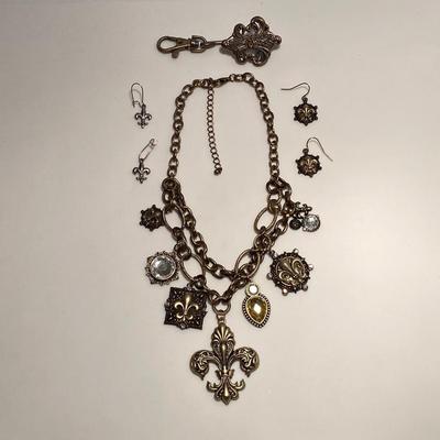 The Fleur De Lis Jewelry/Accessories Lot