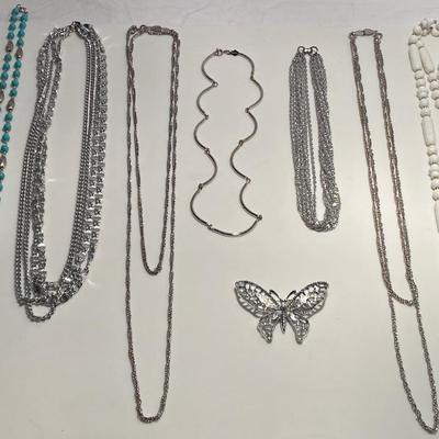 The Sarah Coventry Silver Tone Jewelry/Accessories Lot