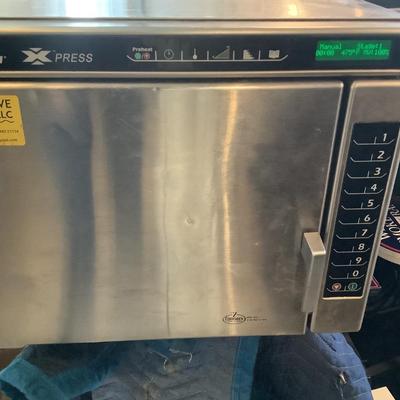 595 Commercial AMANA Xpress Micorwave/Convection Oven