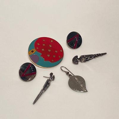 Collection of Signed Laurel Burch Jewelry/Accessories Lot #3