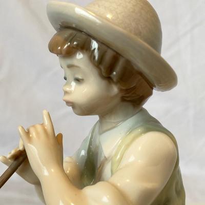 1987 Lladro Pastorcillo Flautisto