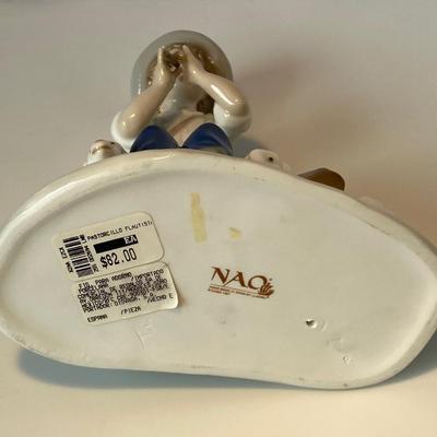 1987 Lladro Pastorcillo Flautisto