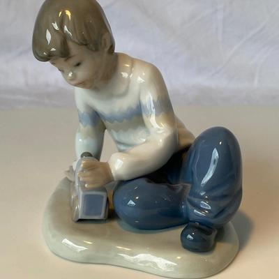 1987 Lladro Figurine