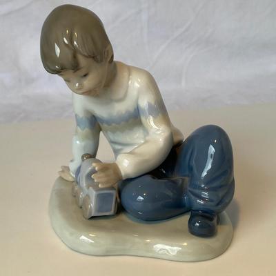 1987 Lladro Figurine