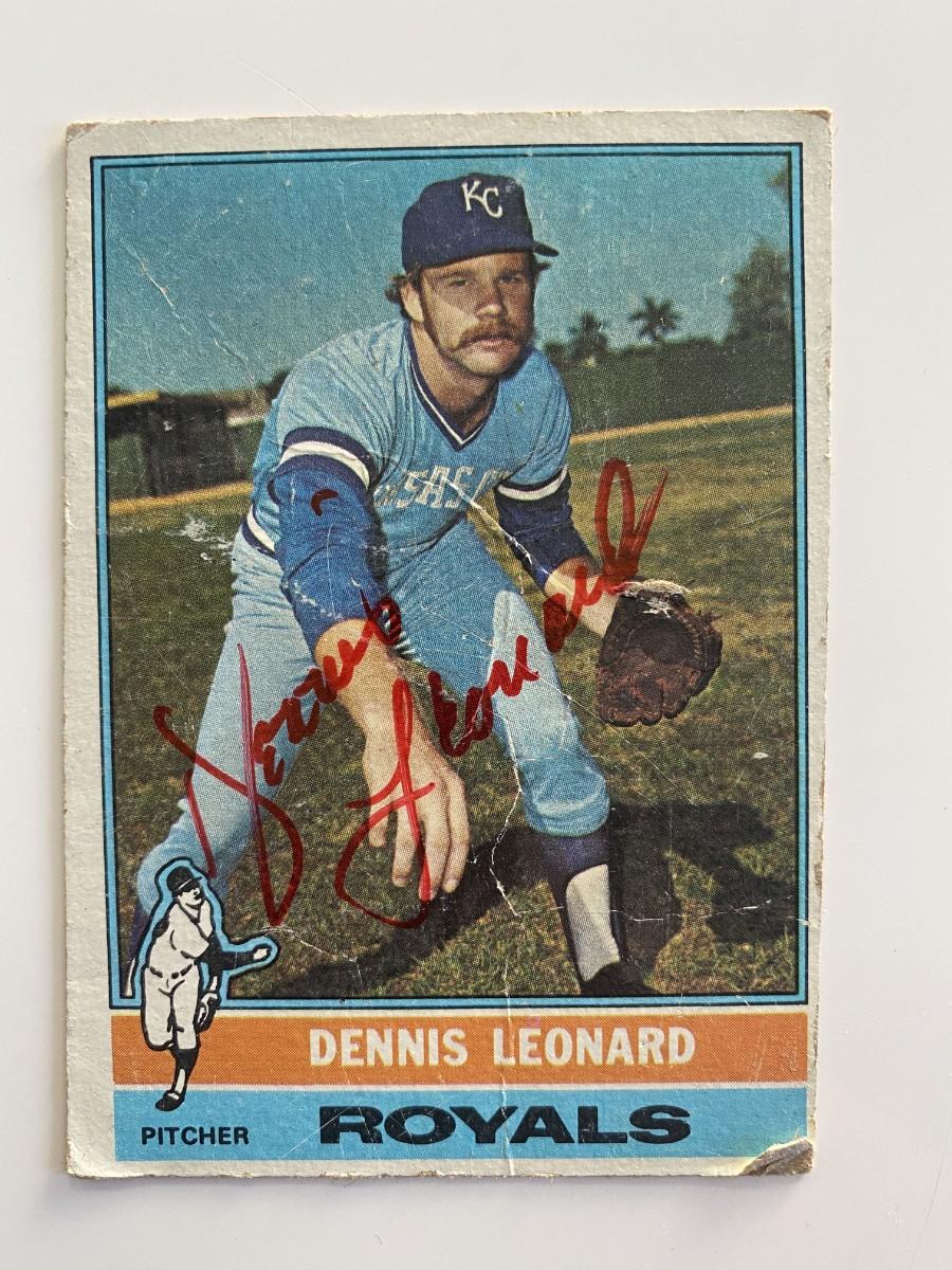 Kansas City Royals Dennis Leonard 1976 Topps 334 signed trading card