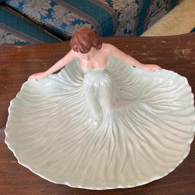 Stunning Ceramic Art Nouveau Lady w Flowing Dress