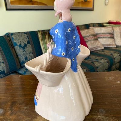 Kim Ward Hollywood Porcelain Figurine Peasant Woman w Baskets