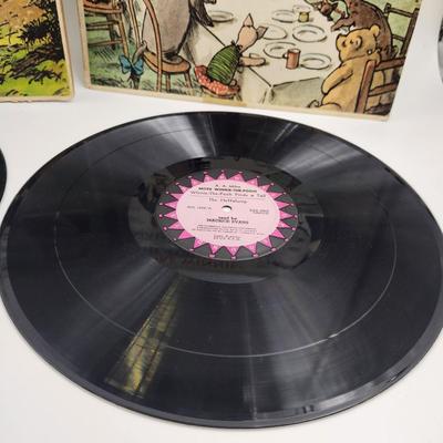 WINNIE THE POOH READ BY MAURICE EVANS LP ALBUM DUO